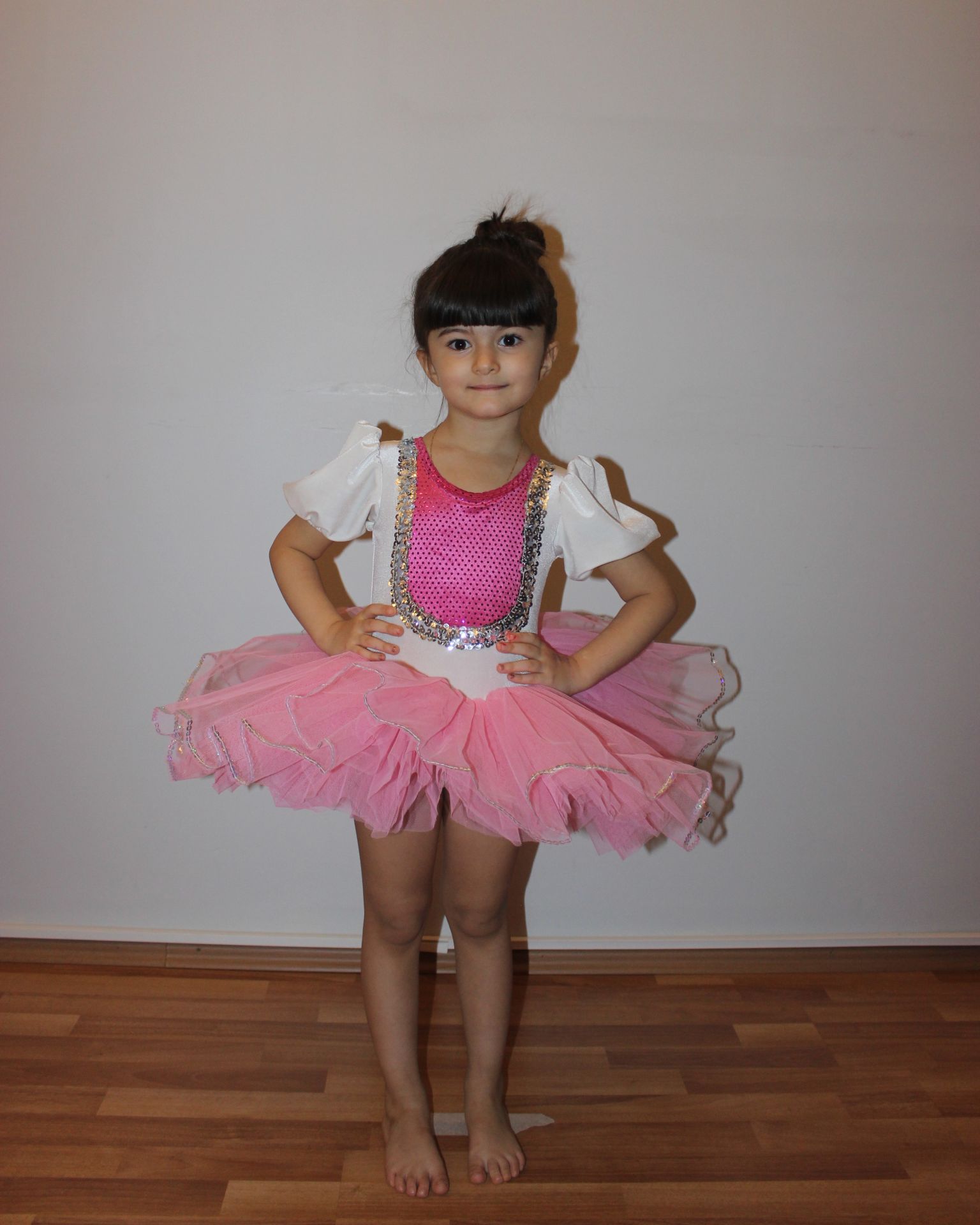 Ayce Kostüm - Pembe Pullu Tütü - T03