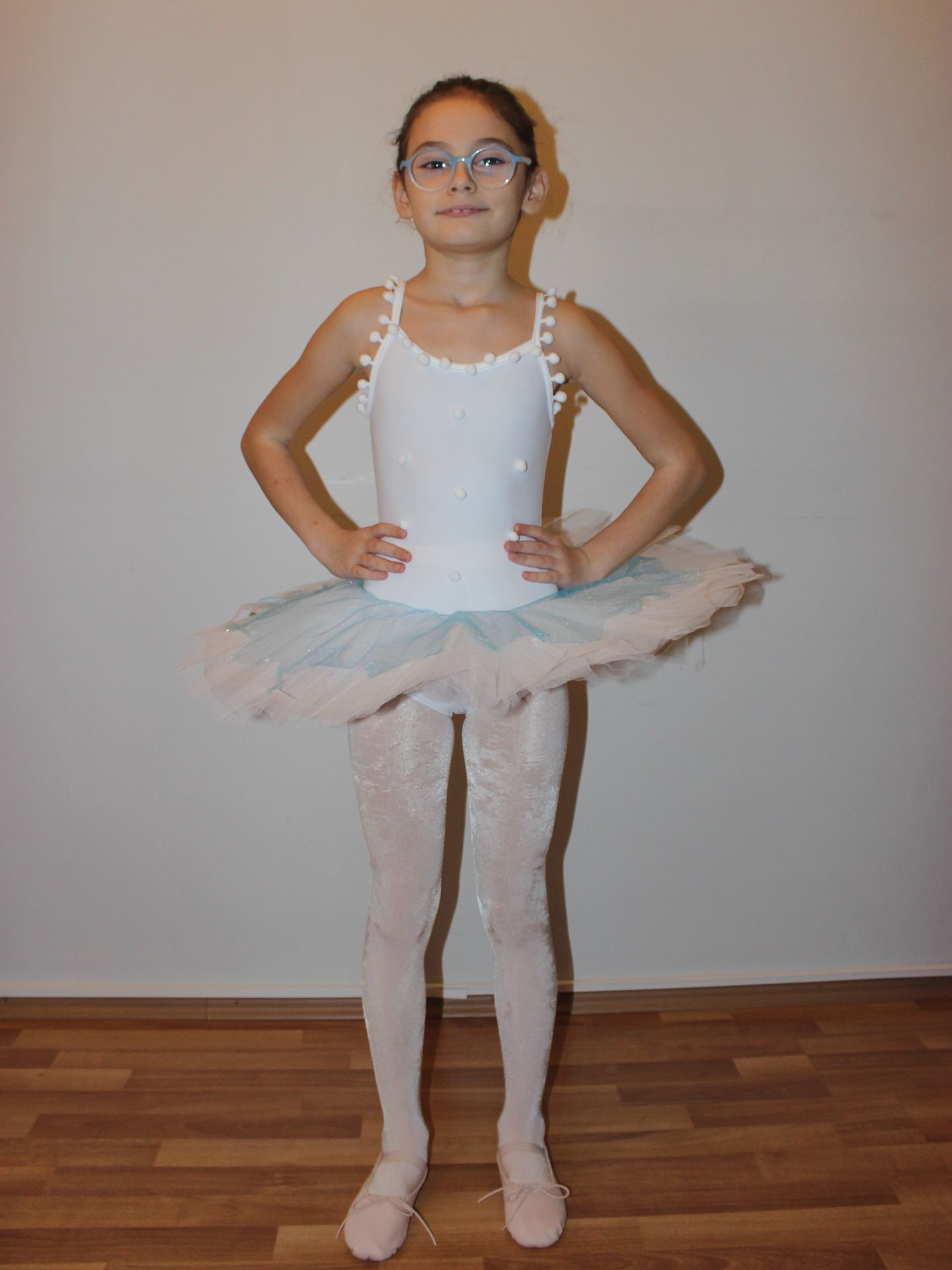 AYCE KOSTÜM - KAR TOPU TÜTÜ - T25