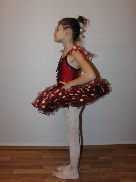 AYCE KOSTÜM - BEYAZ BENEKLİ KIRMIZI SİYAH TÜTÜ - T45