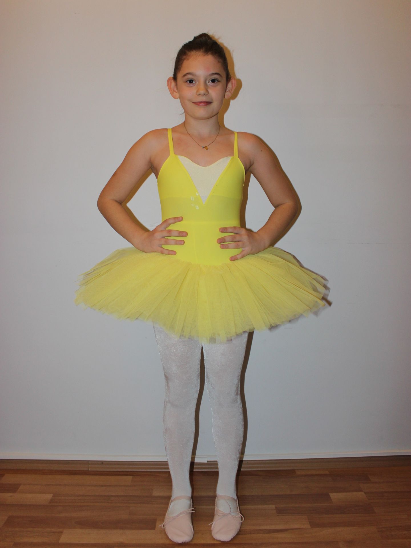 AYCE KOSTÜM - İP ASKILI SARI TÜTÜ - T52