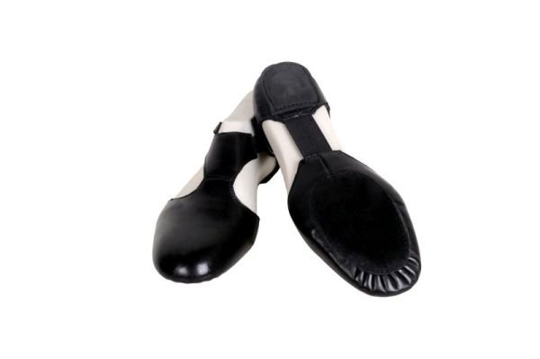 ÖĞRETMEN AYAKKABISI A06